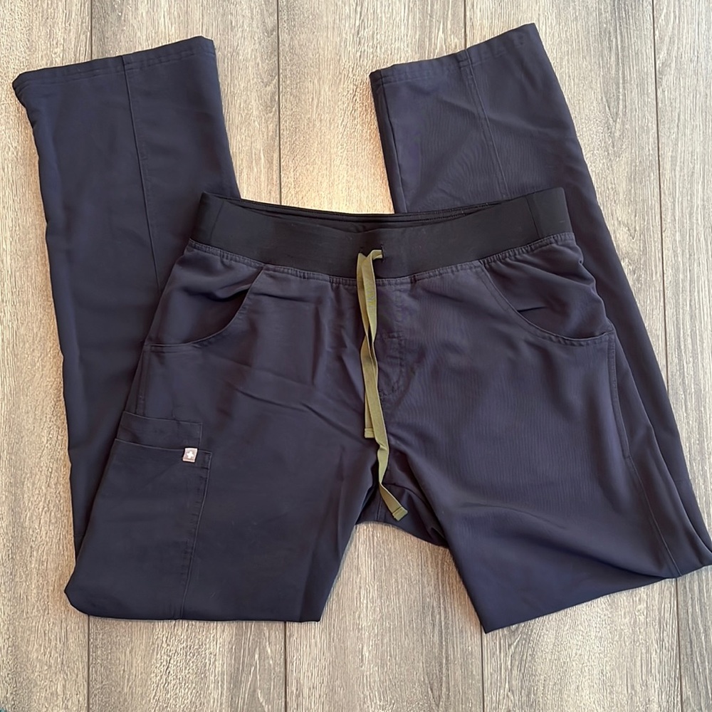 COPY - Figs Kade Cargo Scrub Pants- Quiet Navy